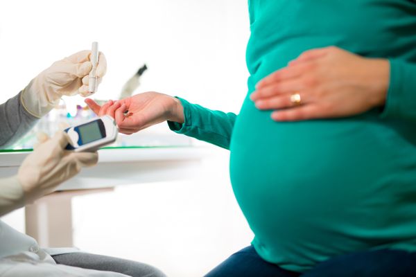 دیابت بارداری چیست؟ | علل، علائم و درمان دیابت حاملگی